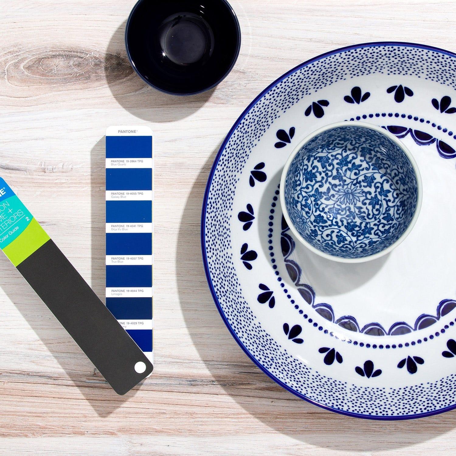 PANTONE Fashion, Home & Interior Colour Guide - Image 2