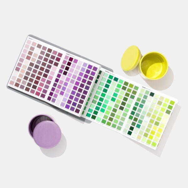 PANTONE Paper Traveler - Image 4